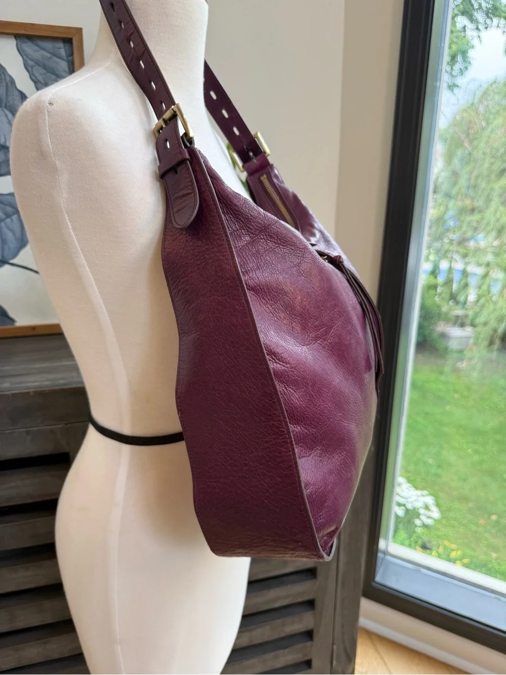 Hobo International Marley Shoulder Bag Berry Burgundy Leather Hobo Purse - Picture 2 of 16